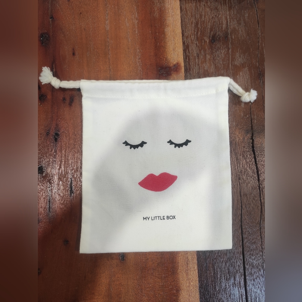 Brand new makeup bag